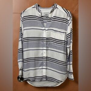 NWOT Rails-Button Down Open Collar Blue Stripe Long Button Cuff Sleeve Top Sz XS